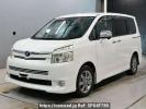 Toyota Voxy ZRR70W