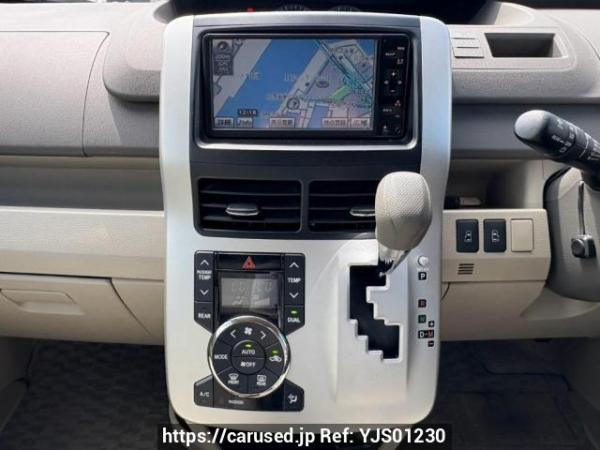 Used 2010 AT toyota noah ZRR70G Image[24]