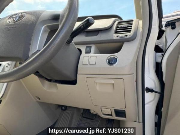 Used 2010 AT toyota noah ZRR70G Image[30]