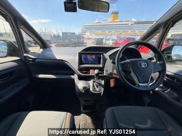 Used 2014 AT toyota noah ZRR80G Image[19]
