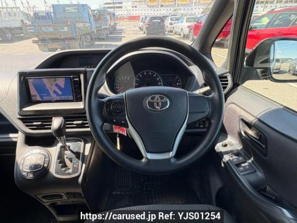 Used 2014 AT toyota noah ZRR80G Image[21]