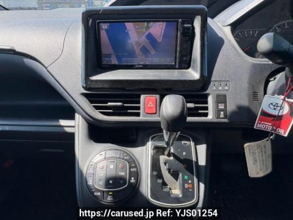 Used 2014 AT toyota noah ZRR80G Image[24]