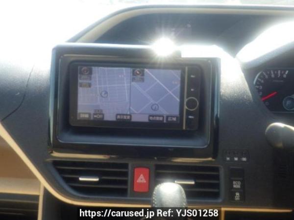 Used 2014 AT toyota noah ZRR80G Image[19]
