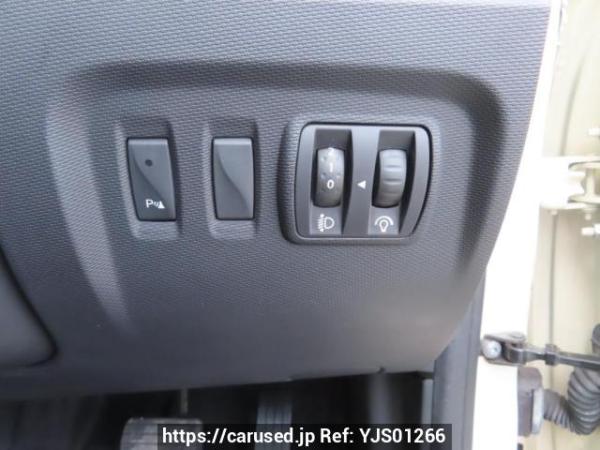 Used 2015 AT renault captur 2RH5F Image[29]