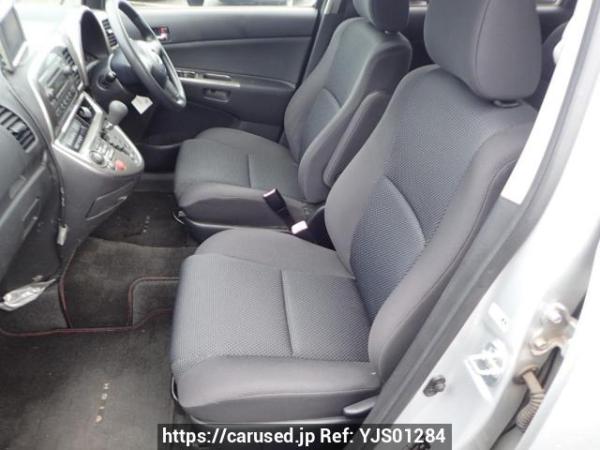 Used 2005 AT toyota wish ZNE10G Image[12]