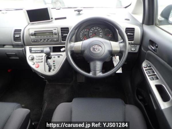 Used 2005 AT toyota wish ZNE10G Image[18]