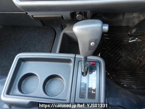 Used 2002 AT toyota hiace-wagon RZH111G Image[27]