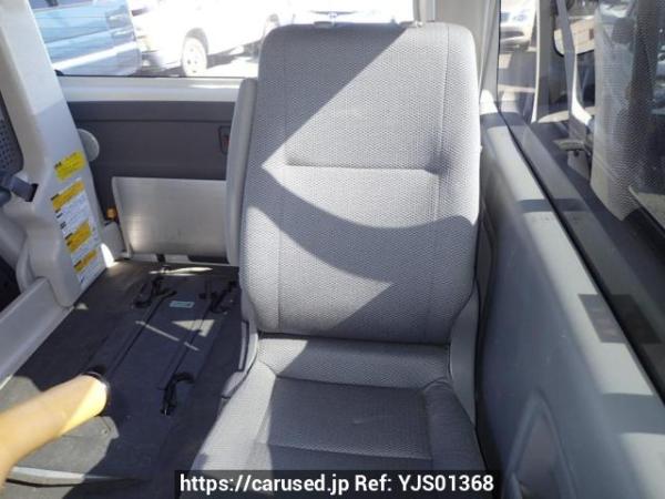 Used 2006 AT toyota hiace-van TRH200K Image[17]