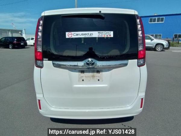 Used 2015 AT toyota noah ZRR85G Image[5]