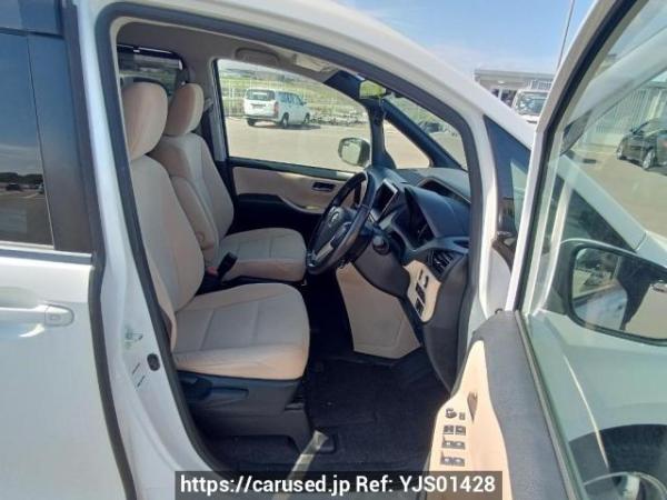 Used 2015 AT toyota noah ZRR85G Image[12]