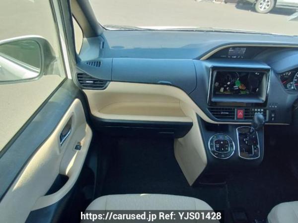 Used 2015 AT toyota noah ZRR85G Image[18]