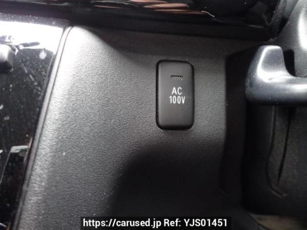 Used 2004 AT toyota hiace-van KDH205V Image[32]