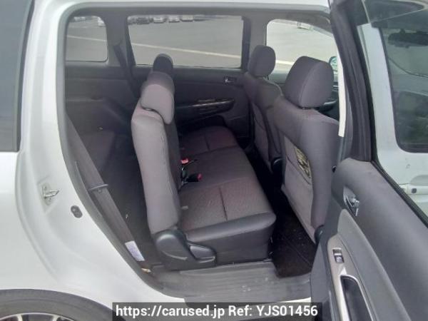 Used 2004 AT toyota wish ANE10G Image[14]