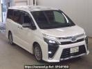 Toyota Voxy ZWR80W