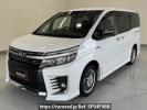 Toyota Voxy ZWR80W