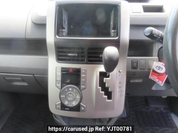 Used 2007 AT toyota noah ZRR70G Image[26]