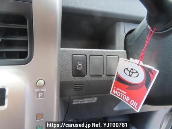 Used 2007 AT toyota noah ZRR70G Image[30]