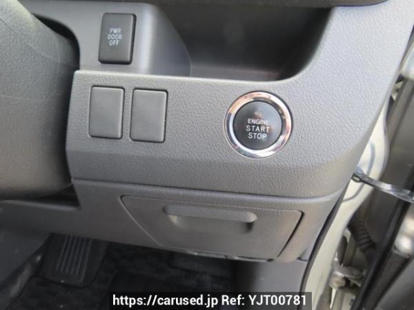 Used 2007 AT toyota noah ZRR70G Image[31]