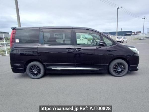 Used 2015 AT toyota noah ZRR80G Image[7]