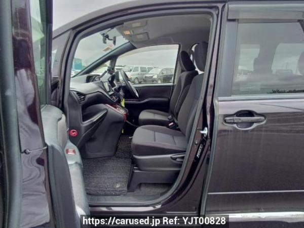 Used 2015 AT toyota noah ZRR80G Image[13]