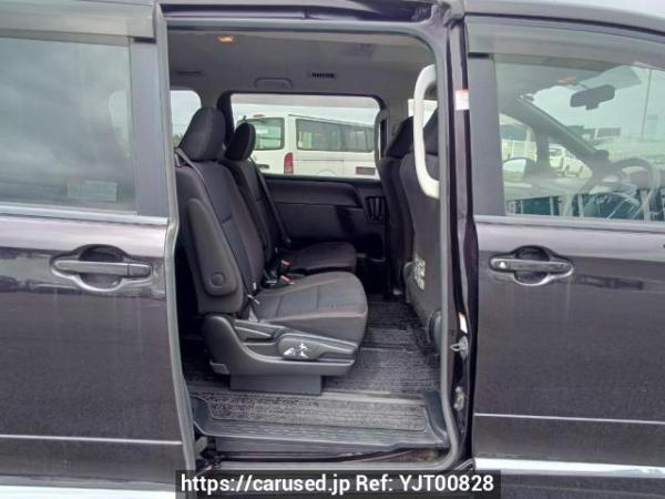 Used 2015 AT toyota noah ZRR80G Image[14]