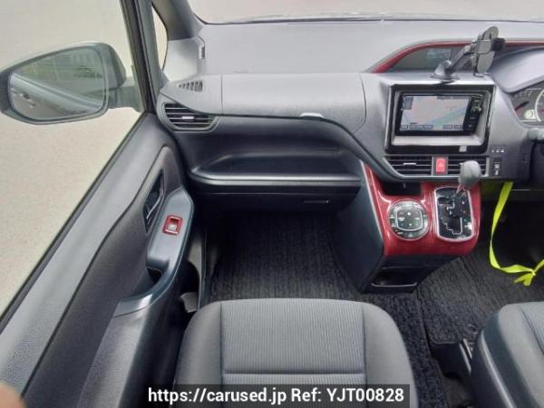 Used 2015 AT toyota noah ZRR80G Image[18]