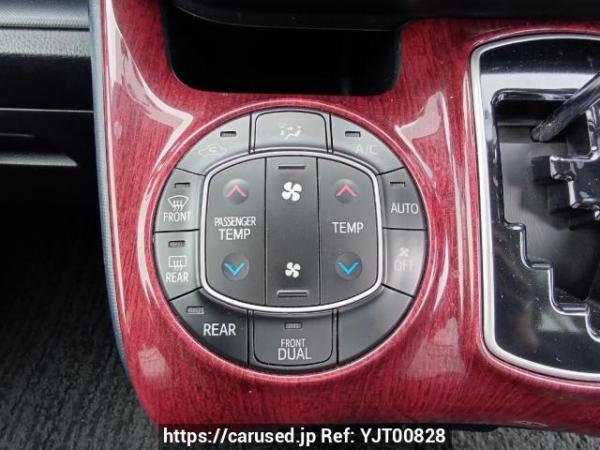 Used 2015 AT toyota noah ZRR80G Image[22]