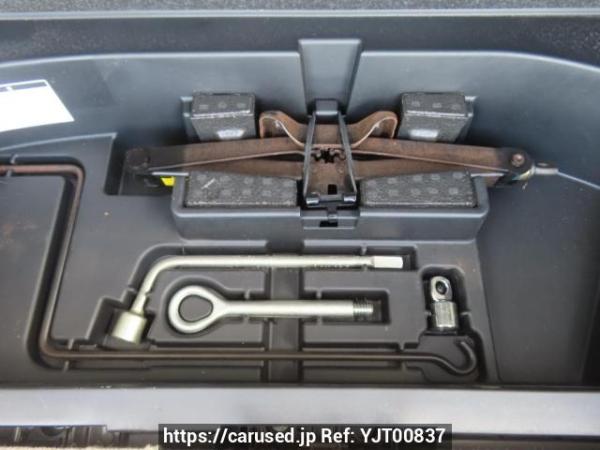 Used 2005 AT toyota harrier ACU30W Image[44]