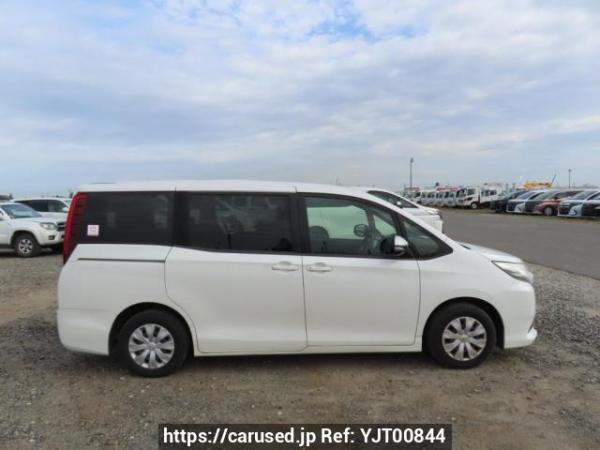 Used 2015 AT toyota noah ZRR80G Image[7]