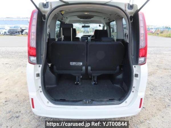 Used 2015 AT toyota noah ZRR80G Image[8]