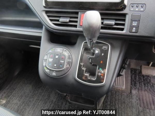 Used 2015 AT toyota noah ZRR80G Image[30]