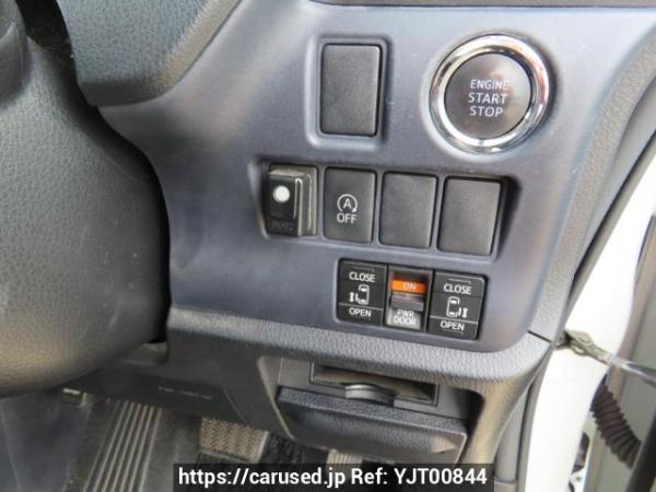 Used 2015 AT toyota noah ZRR80G Image[32]