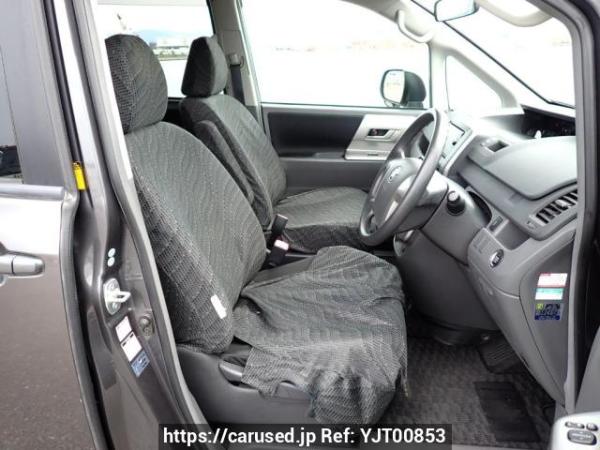 Used 2007 AT toyota noah ZRR75W Image[13]