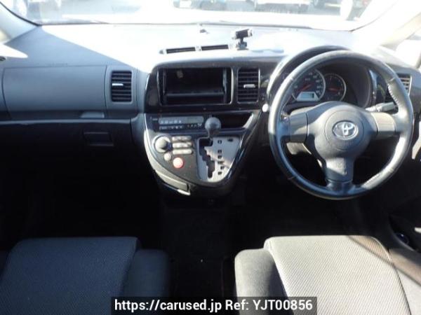 Used 2005 AT toyota wish ZNE10G Image[16]