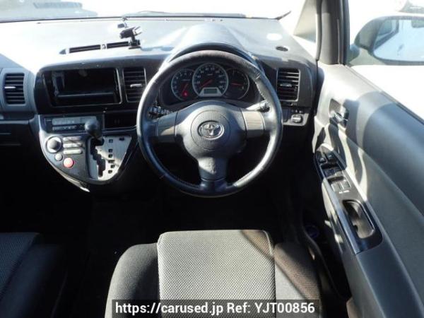Used 2005 AT toyota wish ZNE10G Image[18]