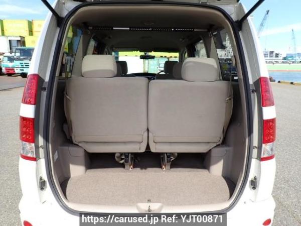 Used 2005 AT toyota noah AZR60G Image[8]