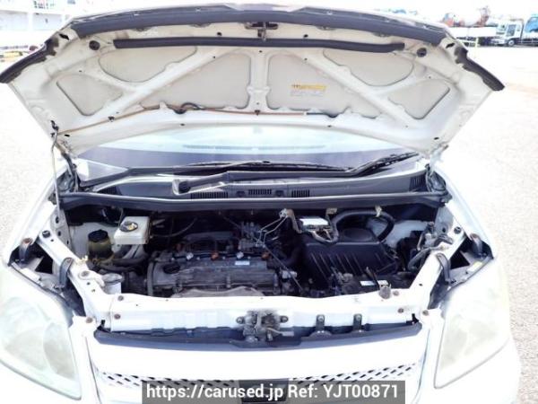 Used 2005 AT toyota noah AZR60G Image[9]