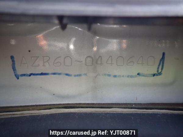 Used 2005 AT toyota noah AZR60G Image[11]