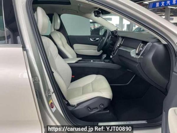 Used 2018 AT volvo xc60 VCC6474C25 Image[11]