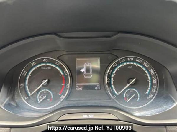 Used 2022 AT skoda kraqo SVW6449GTD Image[14]