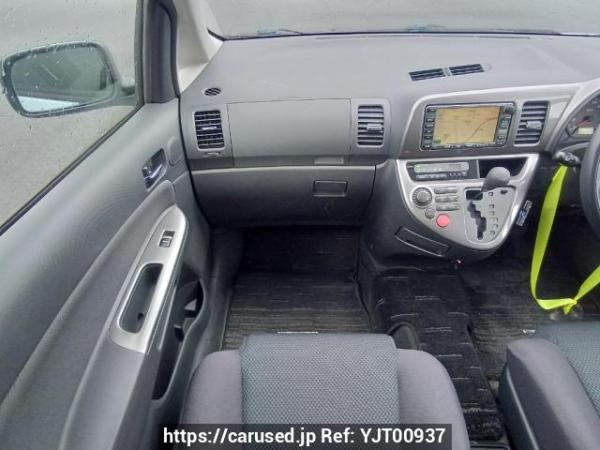 Used 2004 AT toyota wish ZNE10G Image[18]