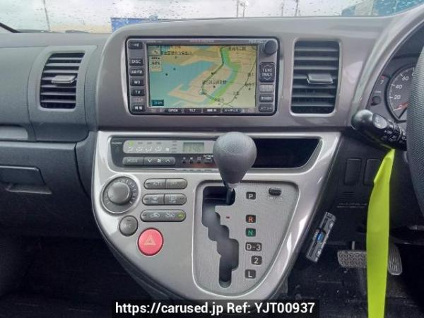 Used 2004 AT toyota wish ZNE10G Image[19]