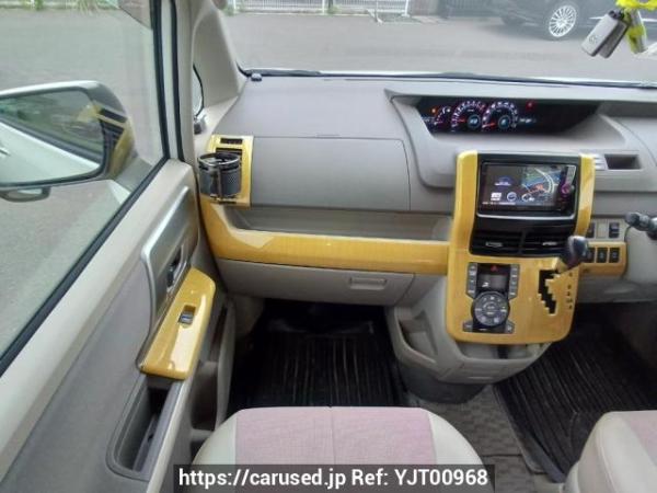 Used 2008 AT toyota noah ZRR75W Image[18]