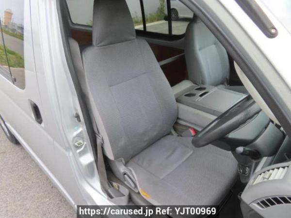 Used 2007 AT toyota regius-van KDH200V Image[14]