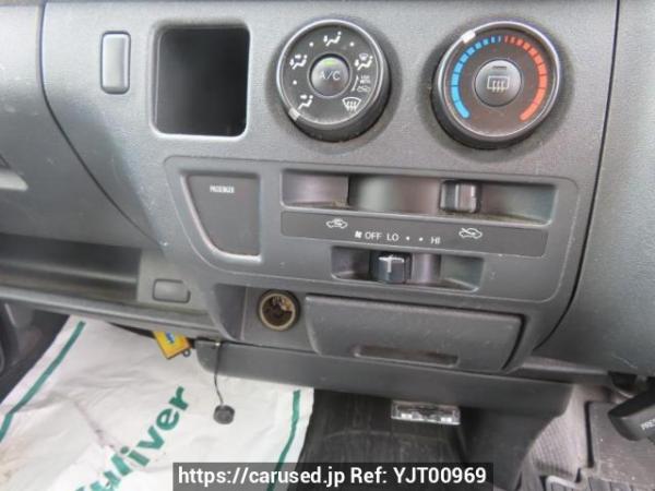 Used 2007 AT toyota regius-van KDH200V Image[27]