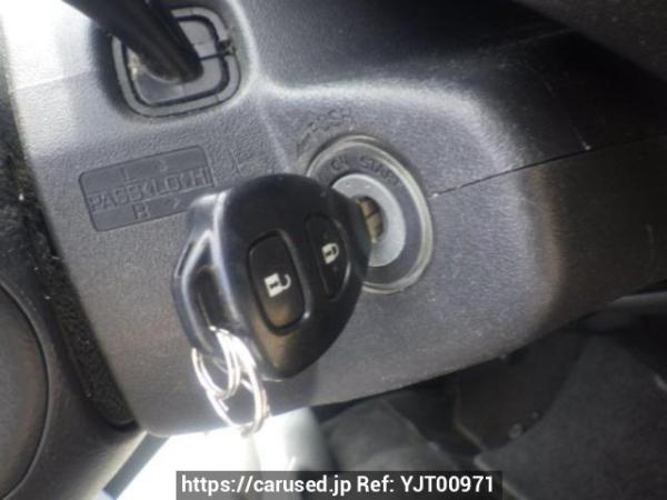 Used 2005 AT toyota hiace-van TRH200K Image[24]