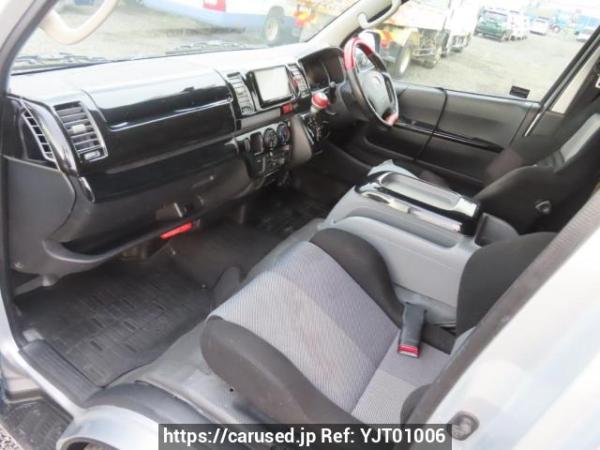 Used 2010 AT toyota regiusace-van KDH201V Image[16]