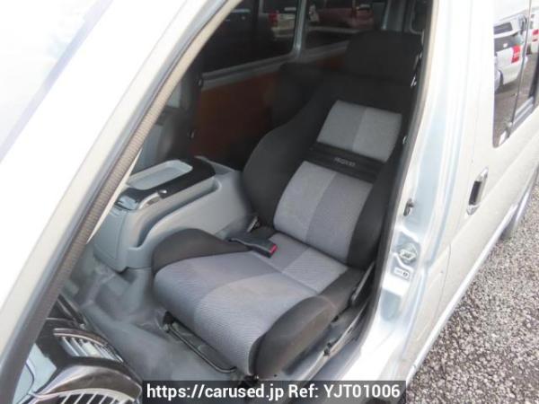 Used 2010 AT toyota regiusace-van KDH201V Image[17]