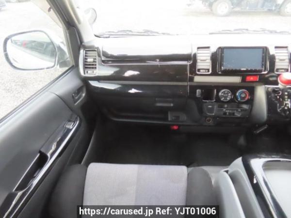 Used 2010 AT toyota regiusace-van KDH201V Image[21]