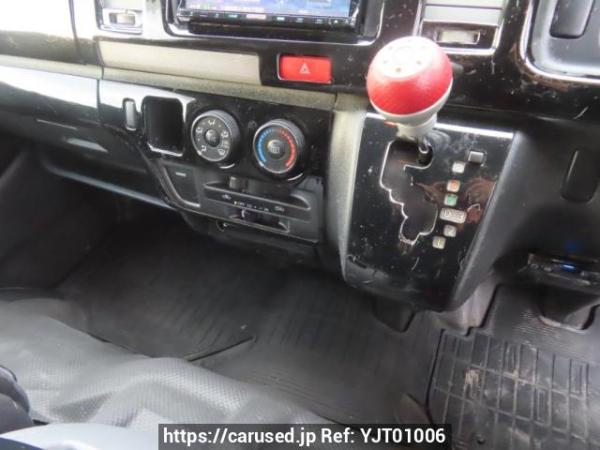 Used 2010 AT toyota regiusace-van KDH201V Image[25]